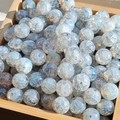 10mm sky blue ice cracked glass beads for DIY jewelry making in a wooden tray - 10mm / Magic Gray