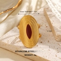 Anillo ovalado de acero inoxidable dorado con piedra roja y grabado detallado - Estilo Texturizado De Esmalte Rojo En Forma De Gota (078)