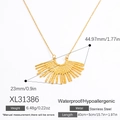 Minimalistische 18k vergoldete Edelstahlhalskette mit einem fächerförmigen Anhänger - Fächer-Sonnenstrahl-Anhänger (XL31386) / 18K Vergoldet
