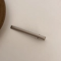Eleganter silberner Metall-Haarclip für den Pony mit minimalistischem langen Design - Kurzer Haarclip
