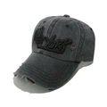 Detailansicht der grauen Baumwollkappe im Distressed-Look mit New York Stickerei - Schwarz