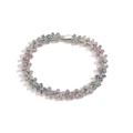 Dettaglio del bracciale con ciondoli a farfalla in zircone colorato e cristalli - Base Argento Bracciale con Zirconi Multicolore