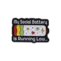 Spilla divertente in smalto 'My Social Battery Is Running Low' per zaini e giacche - La mia batteria sociale si sta scaricando