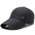 Dunkelgraue Business-Basecap mit Metall-Schildlogo und verstellbarem Riemen für Herren - Verstellbar / Grau