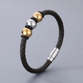 Bracciale da uomo in pelle marrone intrecciata con perle bicolore e chiusura magnetica - Bracciale Marrone