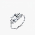 S925 sterling silver ring with emerald-cut cubic zirconia and pear-shaped accents - US 5 / Silver