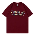 Lockeres burgunderrotes Baumwoll-T-Shirt mit Cartoon-Schriftzug und Blasen-Druck - Burgunderrot