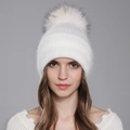 Bonnet en maille blanc avec pompon géant en fourrure et texture en poil de lapin - Blanc + Pompon en Fourrure Blanche