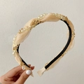 Braided mesh headband with pearls and gold metal chain in champagne beige color - Apricot