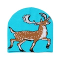 Detailweergave van turquoise gebreide muts met feestelijk rendier jacquardpatroon - M (56-58cm) / Meerblauw