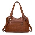 Borsa tote marrone minimalista da donna in ecopelle con dettagli in metallo argentato e tracolla - Marrone