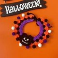 Gebreide Halloween halsband voor huisdieren met oranje, paarse en zwarte pompons - Zwarte Geest Pompon Halsband