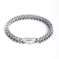 Detailed view of silver stainless steel Cuban link bracelet with a fold-over jewelry clasp - 19cm / Silver 8mm