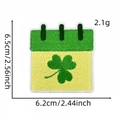 Dettaglio della toppa ricamata calendario trifoglio con altezza di 6,5cm e cuciture - Stile 1 (Trifoglio Calendario)