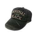 Dettaglio del ricamo 3D e visiera rovinata sul cappellino da baseball nero lavato - M(56-58cm) / Nero