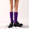 Scaldamuscoli in maglia a coste viola vivace in stile retrò Y2K con scarpe nere spesse - Taglia unica / Viola Chiaro