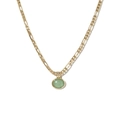 Groene aventurijn ketting met 14K vergulde Figaro-schakelketting op witte achtergrond - Ketting