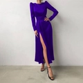 Robe de soirée élégante en satin violet avec manches longues et fente haute sur la jambe - US size 2 (S) / Bleu