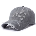 Gorra de béisbol gris oscuro lavada vintage con detalles rotos y bordado de RO - Ajustable / Gris (Bordado RO)
