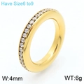 Anillo de titanio bañado en oro 18K con cristales laterales, ancho 4mm y tallas 6-9 - Talla 6 / Dorado