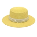 Détail d'un chapeau de soleil en paille jaune avec ruban de dentelle et perles - M (56-58cm) / Jaune Néon