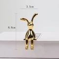 Kreative Hasenfigur aus Gold für Dekoration, Maße 3,5 cm mal 8,8 cm, moderner Stil - Sitzende Haltung / Gold