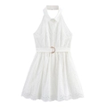 Elegantes weißes Spitzenkleid mit Neckholder, Hemdkragen und goldenem D-Ring-Gürtel - XS / Weiß