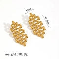 Poliierte goldene Ohrhänger aus Edelstahl mit gewebtem Ketten-Design im Geo-Look - Gold (TE60176-G)