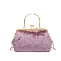 Elegante Abendtasche aus lila Samt mit Strassverschluss und goldenem Metallgriff - Hellviolett