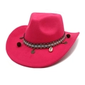 Detalle del sombrero de lana rosa con banda étnica tejida, concha y colgantes de monedas - M (56-58cm) / Rosa Rojo