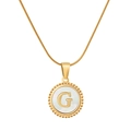Collana dorata in acciaio inossidabile con pendente tondo in conchiglia e lettera G - Lettera G (Catena Inclusa)