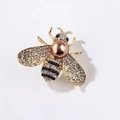 Spilla ape elegante con strass scintillanti e perla marrone su base dorata - Oro/Perla Marrone