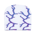 Détail du bonnet en maille blanc avec des motifs d'éclairs bleu et violet vibrants - M (56-58cm) / Style Éclair Blanc Violet Bleu (D)