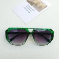 Lunettes de soleil carrées vintage avec monture écaille verte et verres dégradés violets - Vert à Motifs