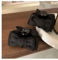 Zwei elegante schwarze Satin-Schleifen-Haarklammern für Frisuren im Ballett-Stil - Schwarz