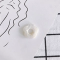 Resin flower charm with white marble texture and minimalist five-petal design - 10 Pieces Pack / Gray-White Marbled