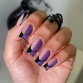 Unghie finte lunghe quadrate francesi nero e viola glitter con anello serpente - JP3061 (Stile Colla)