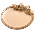 Detailansicht eines goldenen Vintage-Schmucktabletts aus Harz mit Schleife und Perlen - Roségold Rund 9,2 cm
