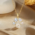 Elegante collar de plata S925 dorada con flor blanca, cristales y colgante de perla - Color Dorado (DY899)