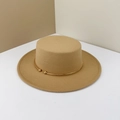 Chapeau boater classique en laine camel pour femme avec anneau minimaliste doré - Réglable M (56-58cm) / Camel