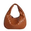 Borsa hobo in pelle PU intrecciata marrone a forma di mezzaluna con manico - Marrone