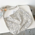Detail of floral canvas tote bag with paisley pattern and vintage artistic style - 10D Heraldic Paisley Beige