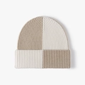 Gorro unisex de lana en color caqui y beige con diseño de punto de canalé - Talla única / Beige Caqui