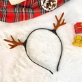 Süßer brauner Rentier-Geweih-Haarreif mit weißen Bommeln für weihnachtliches Haarstyling - Klassischer Geweih Stil / Braun