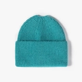 Bonnet en maille côtelée bleu canard avec ouverture pour queue de cheval et revers épais - Bleu lac profond