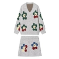 Ensemble tricoté gris avec pull col V et mini-jupe à motif jacquard fleuri coloré - S / Gris