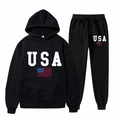 Ensemble de sport noir avec imprimé drapeau USA, sweat à capuche et jogging sur blanc - Noir