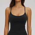 Brassière de sport noire ajustée pour yoga avec bretelles fines et fini mat - S / Noir Premium