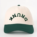 Retro baseballpet in beige en donkergroen met omgekeerd DRUNK borduursel - Verstelbaar / Beige en Donkergroen