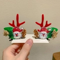 Detailansicht der Rentier-Geweih-Haarspangen mit Weihnachtsmann- und Tannenzapfendekor - 22# Weihnachtsmann Rotes Geweih Paar